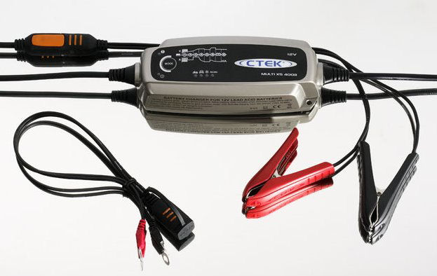 CTEK 4003 battery charger